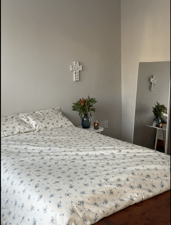Vintage Inspired Floral Bedding Set / Brown + Beige
