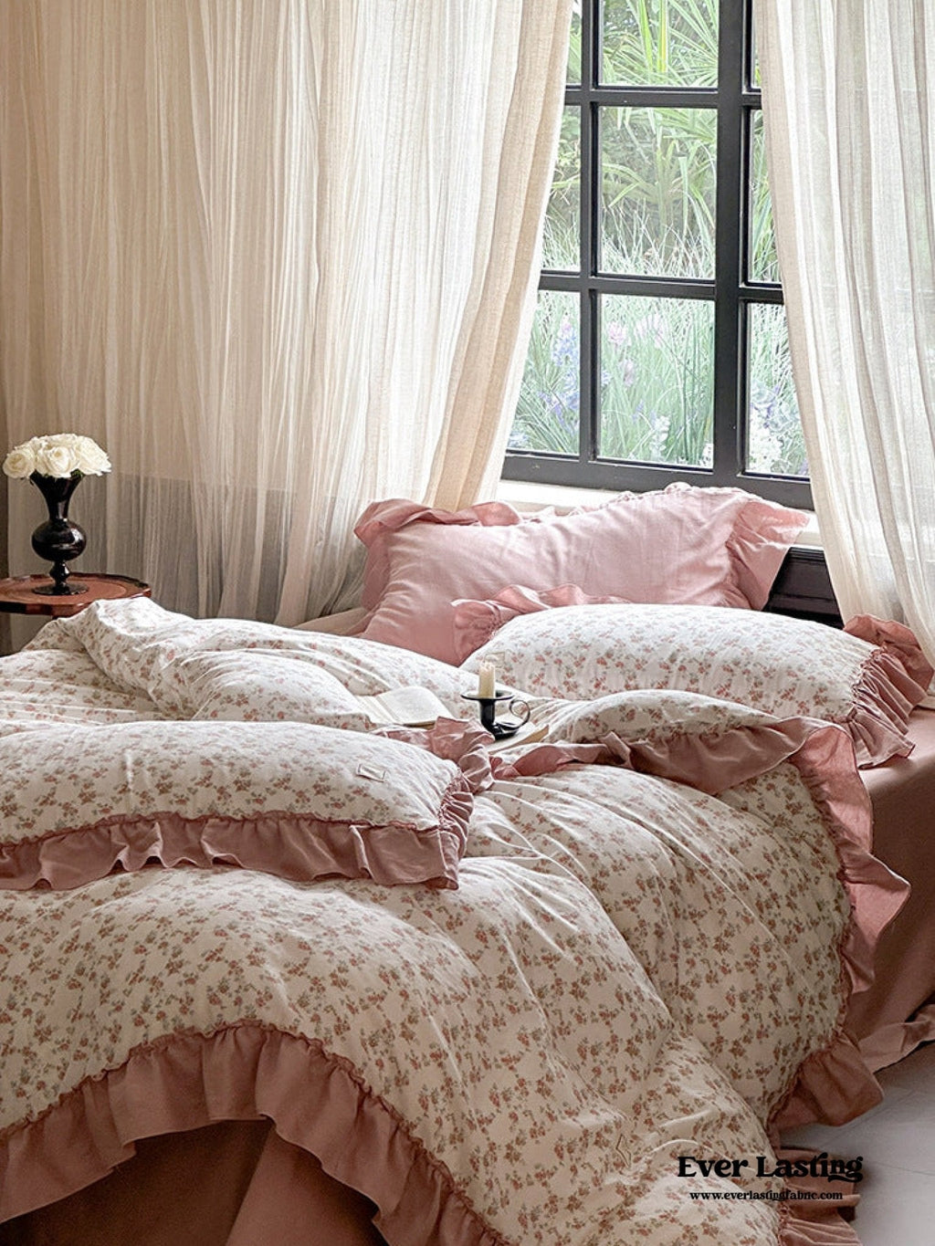 Vivienne Floral Double Gauze Bedding Set / Blush Pink