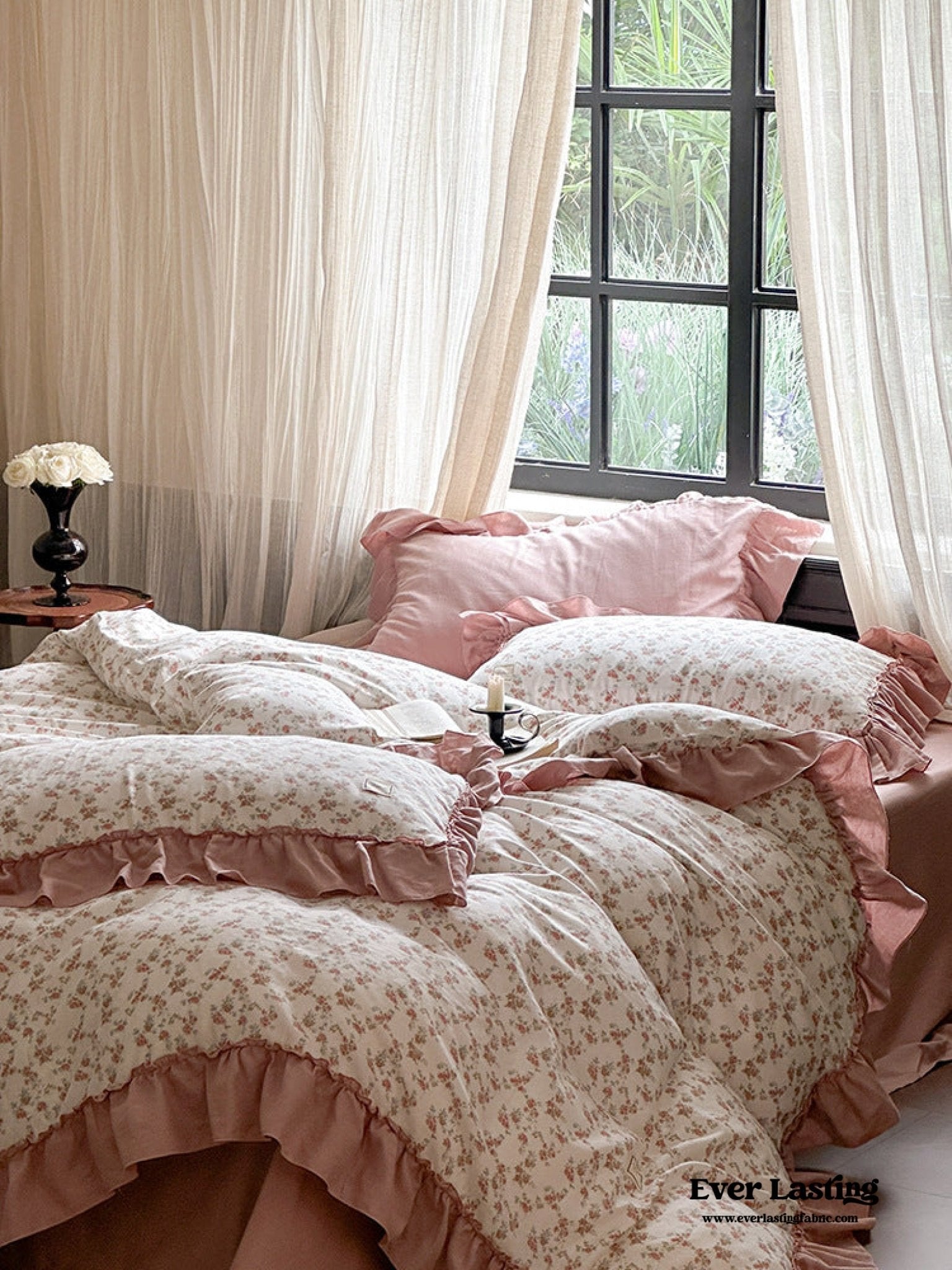 Vivienne Floral Double Gauze Bedding Set / Blush Pink