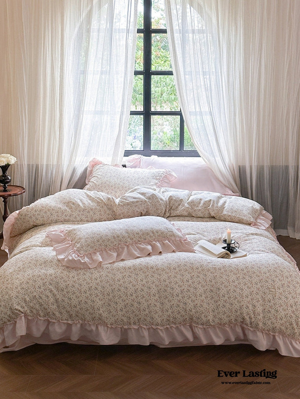 Vivienne Floral Double Gauze Bedding Set / Cobalt Blue