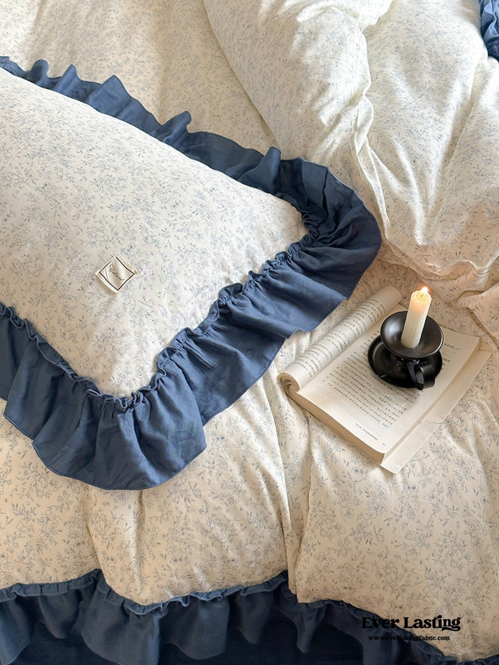 Vivienne Floral Double Gauze Bedding Set / Cobalt Blue
