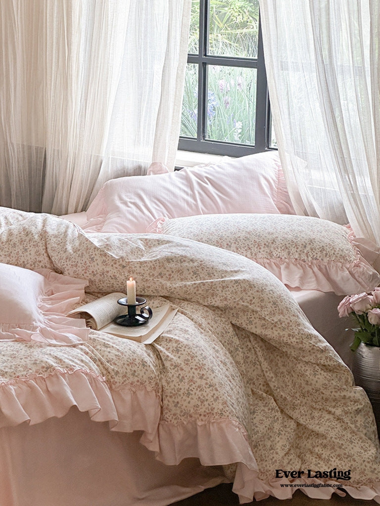 Vivienne Floral Double Gauze Bedding Set / Maroon Red
