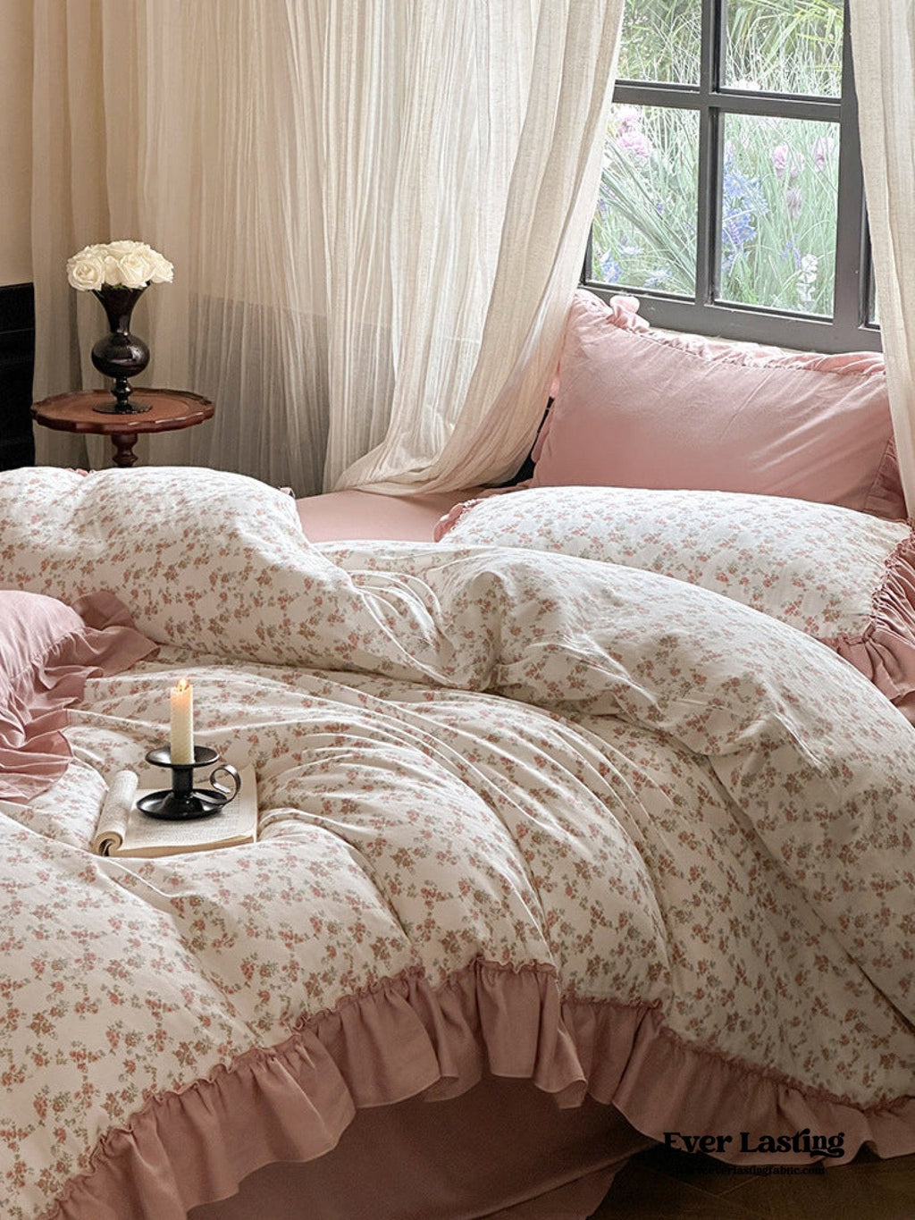Vivienne Floral Double Gauze Bedding Set / Maroon Red